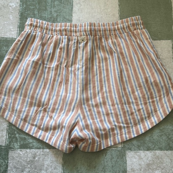 New Billabong Multi Striped Women's Shorts Size M - Picture 7 of 7